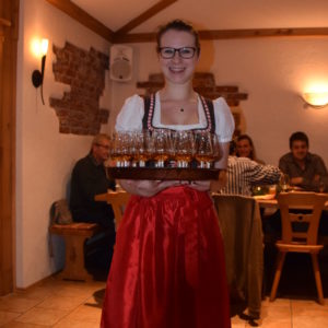 Bauernvesper mit Destillatprobe