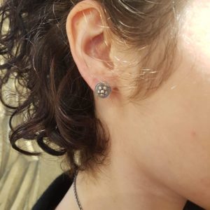 Schwarzwälder Bollenhut Ohrstecker gefertigt in Sterlingsilber 925/- aus Lechlers Goldschmiede